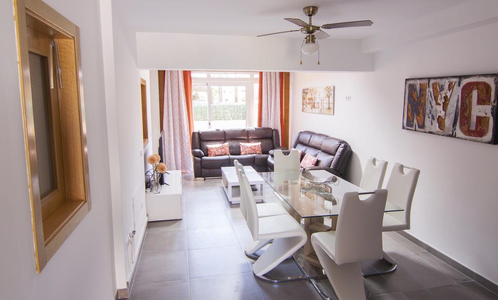 Anju Villas Los Delfines Bravo'S Apartments Corralejo Exteriör bild