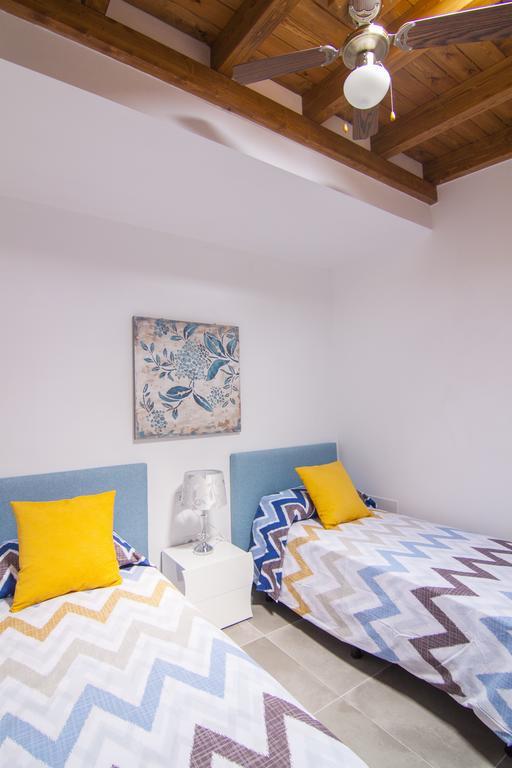 Anju Villas Los Delfines Bravo'S Apartments Corralejo Exteriör bild