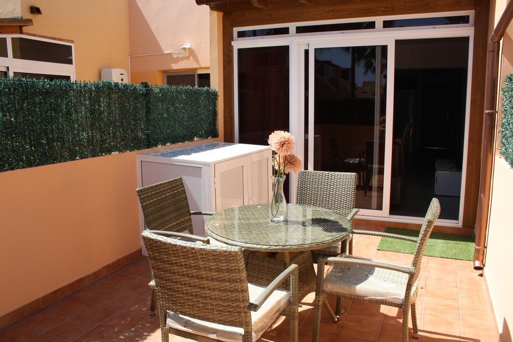 Anju Villas Los Delfines Bravo'S Apartments Corralejo Exteriör bild